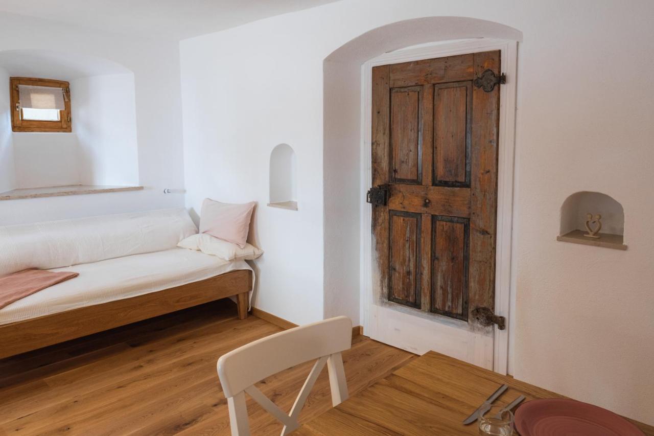 Historische Wohnung Mit Gehobenem Ambiente Walting ภายนอก รูปภาพ