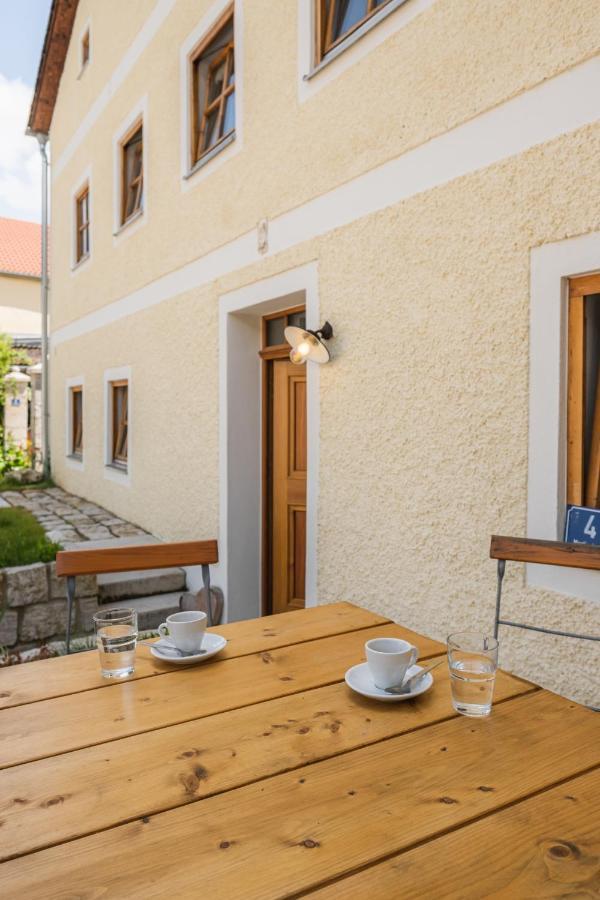 Historische Wohnung Mit Gehobenem Ambiente Walting ภายนอก รูปภาพ