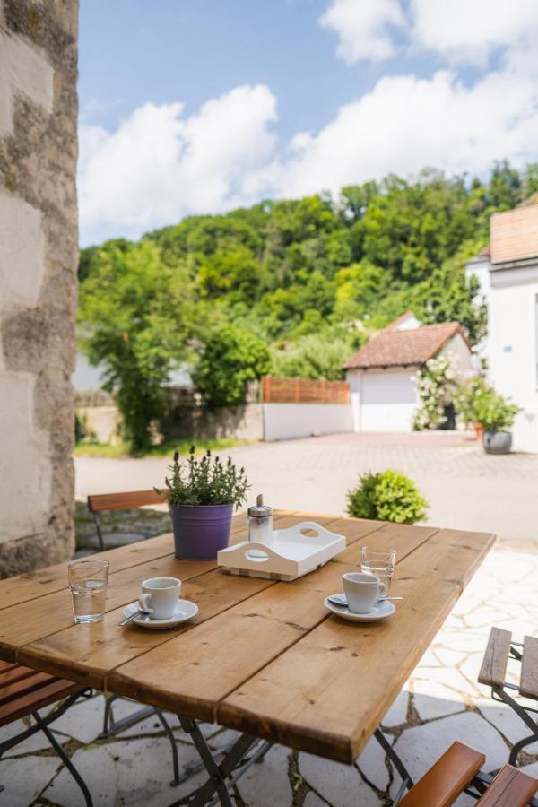 Historische Wohnung Mit Gehobenem Ambiente Walting ภายนอก รูปภาพ